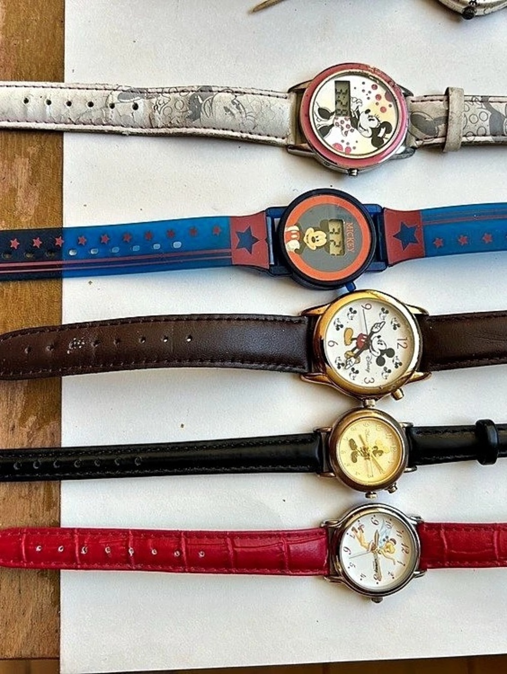 Disney Character Watch Set Multicolor